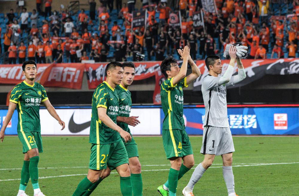 开云体育关于国际比赛日欧冠传出新动向,北京国安再遭质疑,管理层表态——管理层满意,控场能力受关注的信息